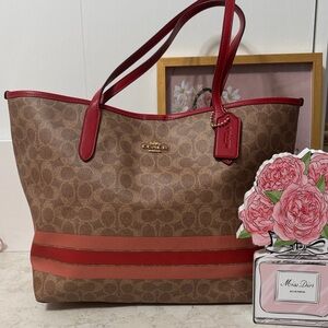 Coach Signature Stripe City Tote NWOT